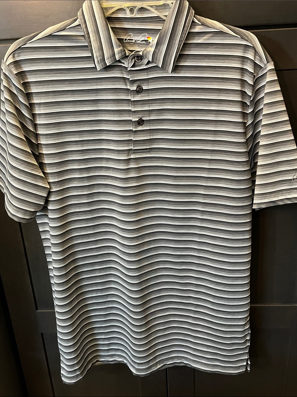 Arnold Palmer Striped Gray Polo with Umbrella Logo.  Sz M Great for Father’s Day